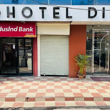 Hotel Dileep42 Лакхнау Екстер'єр фото