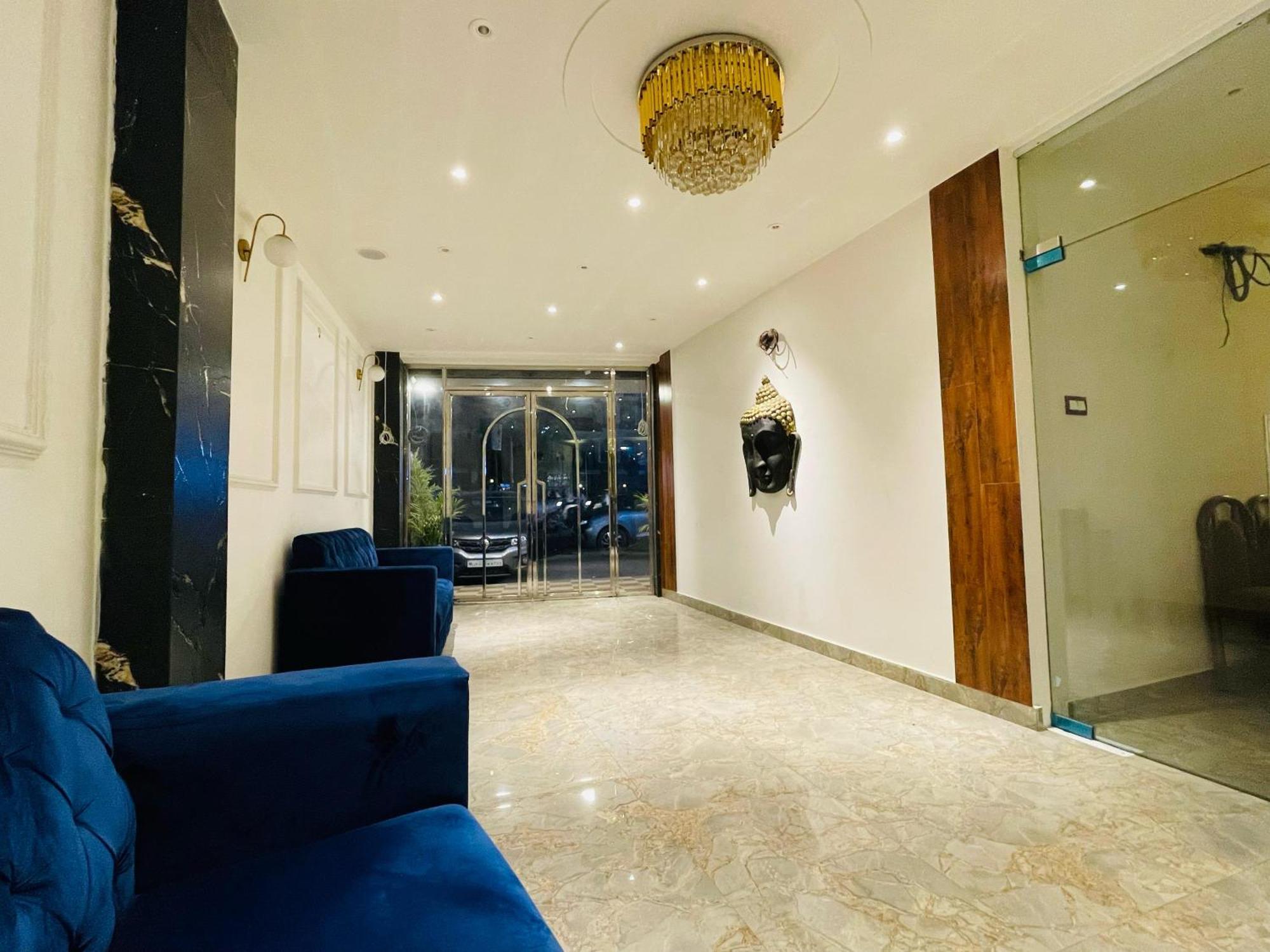 Hotel Dileep42 Лакхнау Екстер'єр фото